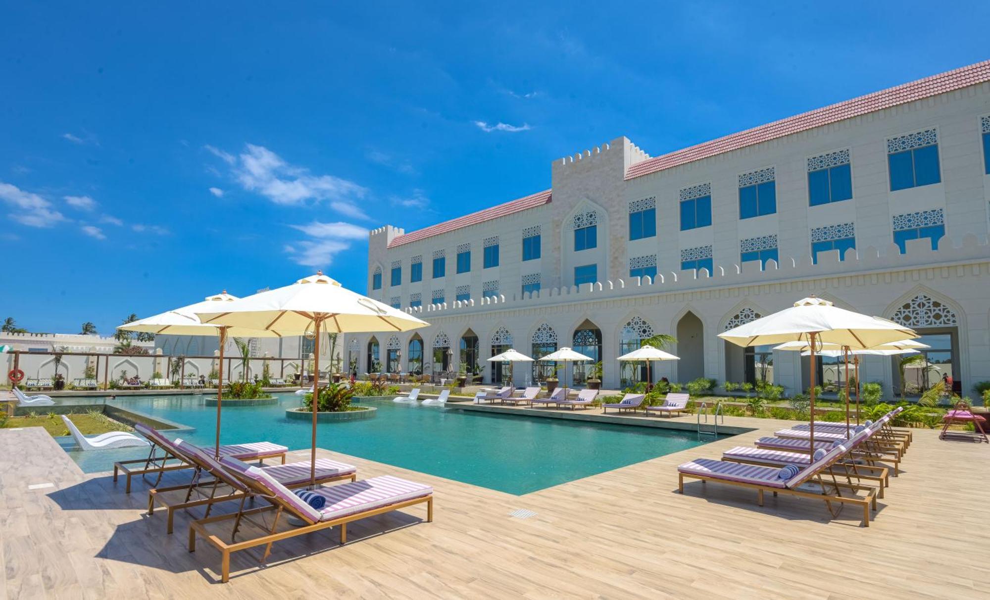 Golden Tulip Zanzibar Airport Hotel&Spa Buitenkant foto